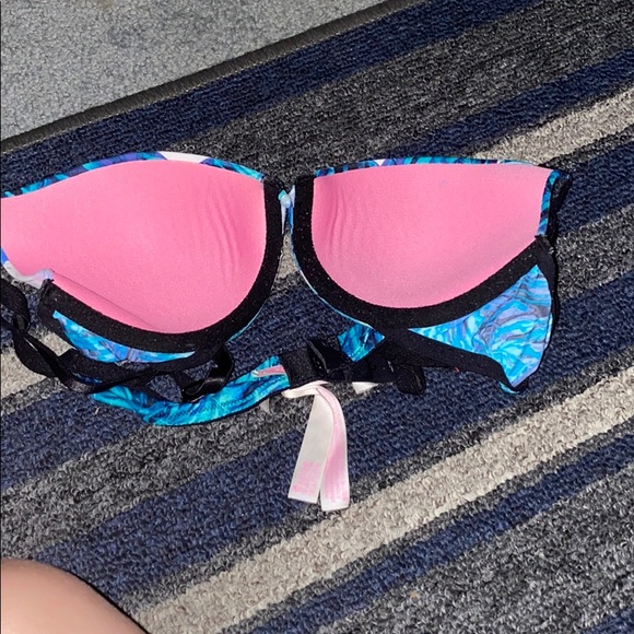 bra - Picture 2 of 3